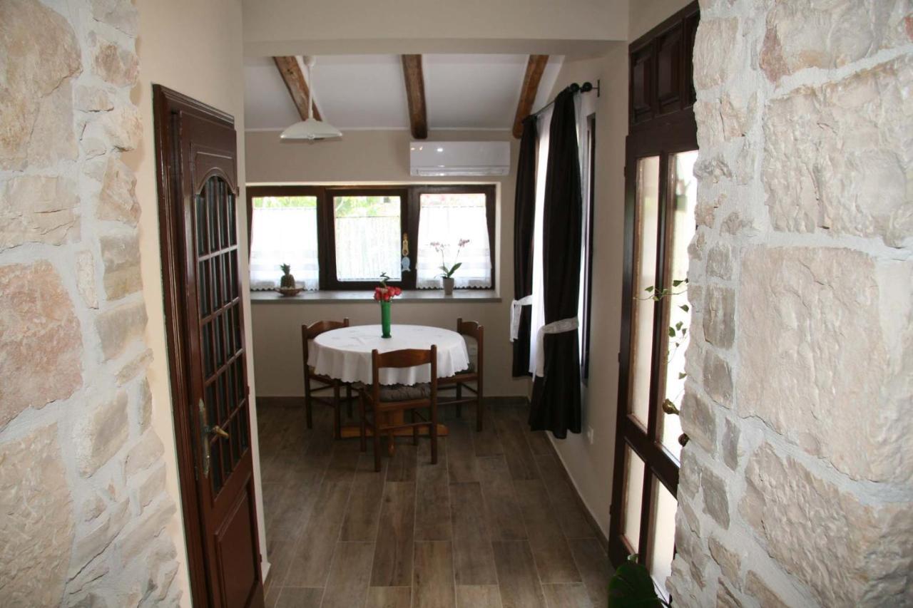 Apartments Sena Пула Екстер'єр фото