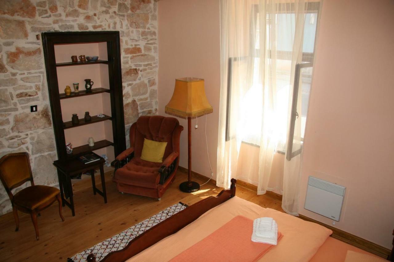 Apartments Sena Пула Екстер'єр фото